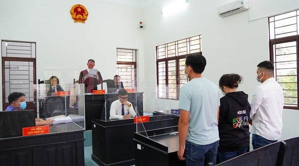 Sản xuất buôn bán hàng giả thương hiệu Nón Sơn, 3 bị cáo lãnh án 22 năm tù