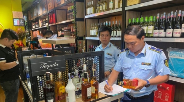 Cục Quản lý thị trường TP. Hồ Chí Minh mở đợt cao điểm chống hàng giả, gian lận thương mại