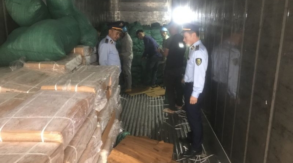 Lạng Sơn tạm giữ gần 10 tấn thực phẩm không rõ nguồn gốc