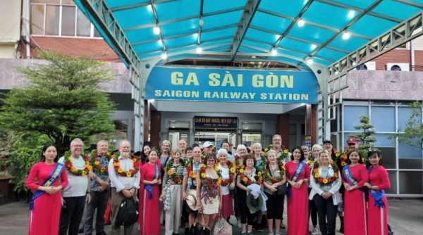 Công ty Vận tải Đường sắt Sài Gòn phục vụ tour cao cấp cho du khách nước ngoài