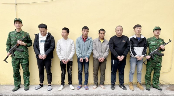 Bắt giữ nhóm đối tượng đưa người nhập cảnh trái phép vào Việt Nam