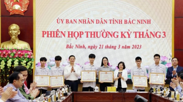 Bắc Ninh khen thưởng đoàn viên và học sinh đạt giải kỳ thi chọn học sinh giỏi Quốc gia năm 2023