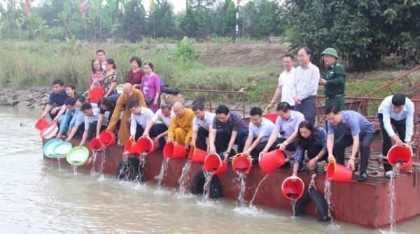 Thanh Hoá thả cá giống tái tạo nguồn lợi thủy sản trên sông Mã