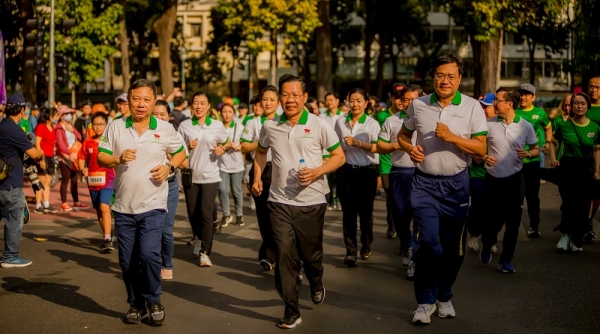 Hơn 8.000 người tham gia Ngày chạy Vì Sức khoẻ toàn dân