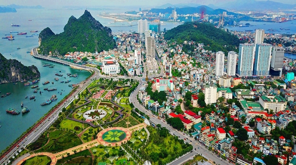 Năm 2030 tỉnh Quảng Ninh sẽ là thành phố trực thuộc Trung ương trên cơ sở hình thành khu vực nội thành có 07 thành phố