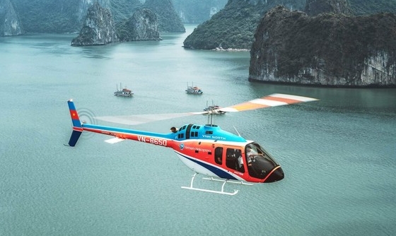 Máy bay trực thăng Bell 505 bị rơi khi chở khách ngắm vịnh Hạ Long