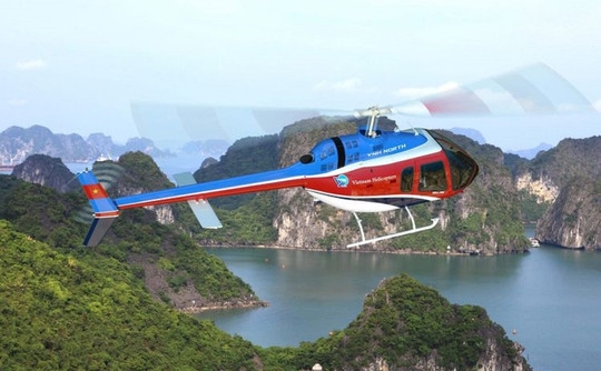 Tour bay trực thăng Bell 505 ngắm vịnh Hạ Long, giá chỉ từ 1,9 triệu đồng/người