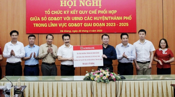 Agribank Hà Giang trao 5 tỷ đồng xây dựng công trình nhà lưu trú cho học sinh