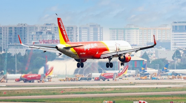 Máy bay mang biểu tượng du lịch TP. Hồ Chí Minh đã hạ cánh Tân Sơn Nhất