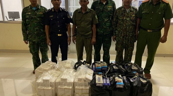 Hải quan Đồng Tháp phối hợp bắt giữ 3.000 bao thuốc lá nhập lậu