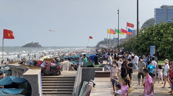 Vũng Tàu: Đón hàng chục nghìn lượt du khách vào ngày đầu nghỉ lễ