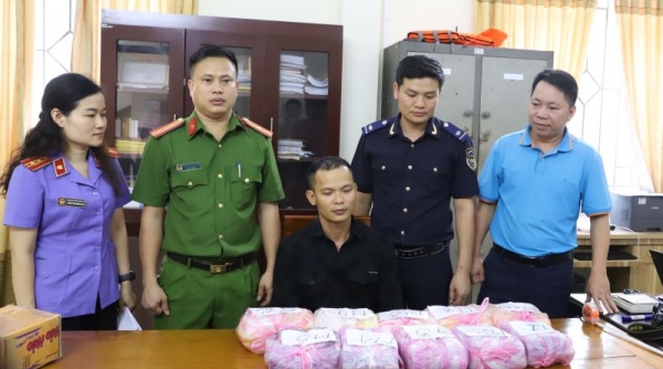 Hà Tĩnh: Bắt đối tượng vận chuyển 32.800 viên ma túy tổng hợp
