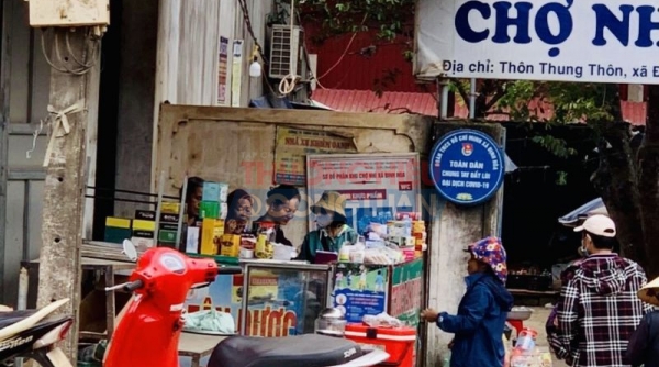 Thanh Hoá: Nhà thuốc Phúc Loan bán thuốc như… “bán rau” tại cổng chợ