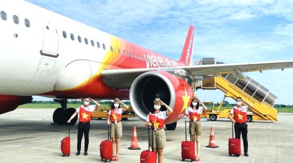 Vietjet tặng 1 năm bay miễn phí cho đội tuyển bóng đá nữ Việt Nam