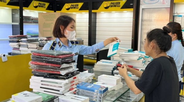 Bình Thuận: Thu giữ hàng nghìn sản phẩm phụ kiện điện thoại nhập lậu
