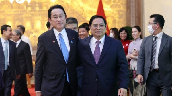 Thủ tướng Phạm Minh Chính lên đường tham dự Hội nghị Thượng đỉnh G7 mở rộng