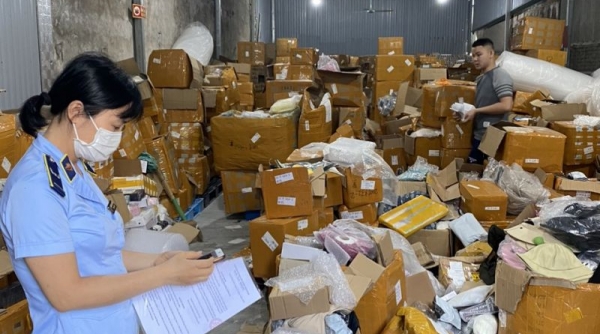 Hà Nội: Phát hiện kho chứa hơn 28.000 sản phẩm hàng hóa vi phạm