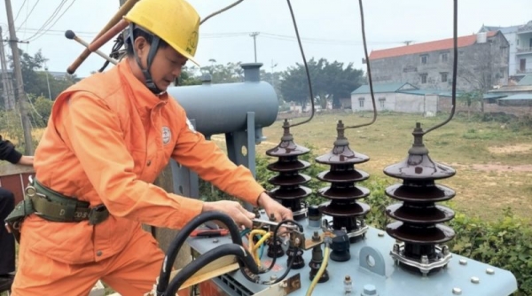 Quảng Ninh: Đấu nối mua điện Trung Quốc để đảm bảo cung cấp điện cho Móng Cái