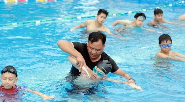 Thành phố Lạng Sơn: Phát động toàn dân tập luyện môn bơi phòng chống đuối nước