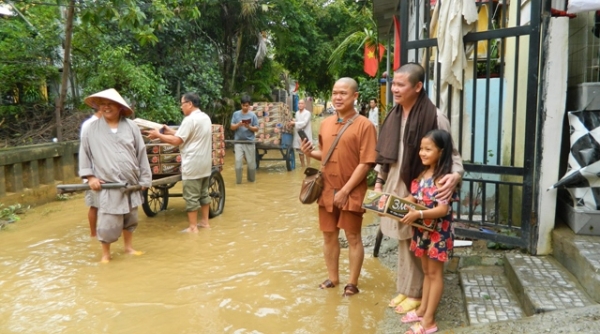 Thừa Thiên Huế dự trữ 200 tấn gạo và mì cho mùa bão lụt năm 2023