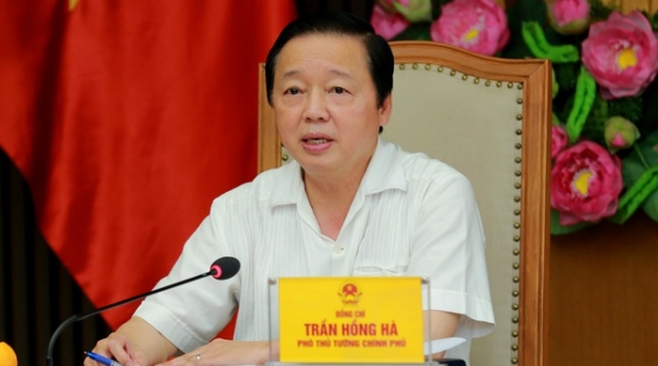 Phó Thủ tướng Trần Hồng Hà yêu cầu: Phải có đủ vaccine và tiêm cho trẻ sớm nhất có thể