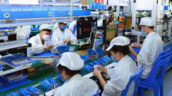 Bắc Giang: Bảo đảm cấp điện cho doanh nghiệp để sản xuất ban ngày