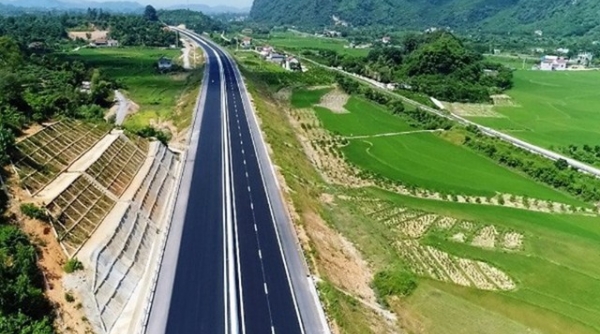 Đầu tư dự án cao tốc Hòa Bình - Mộc Châu giai đoạn 1 quy mô 2 làn xe