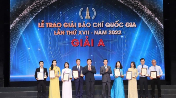 Chủ tịch nước Võ Văn Thưởng dự lễ trao giải Báo chí quốc gia lần thứ XVII năm 2022