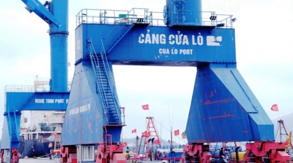 Cần có chính sách hỗ trợ tàu container vào cảng Cửa Lò để Nghệ An “cất cánh”