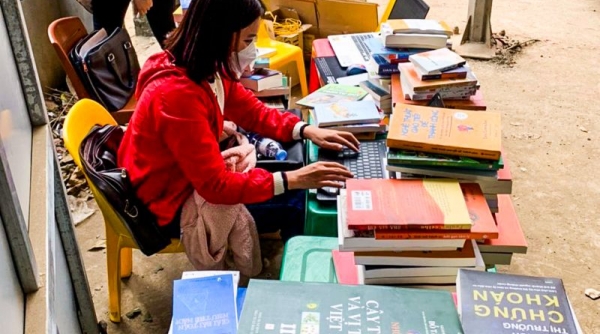 Hà Nội: Thu giữ hơn 100 tấn sách giả
