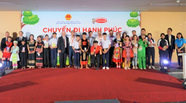 TP. Hồ Chí Minh: "Chuyến đi hạnh phúc" cho trẻ em có hoàn cảnh đặc biệt, khó khăn