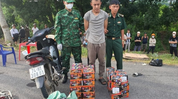 Quảng Trị: Bắt giữ đối tượng vận chuyển 85 kg pháo hoa nổ qua khu vực biên giới
