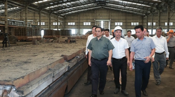 Thủ tướng kiểm tra thực địa nhà máy luyện kim ngừng hoạt động gần 10 năm tỉnh Bắc Kạn