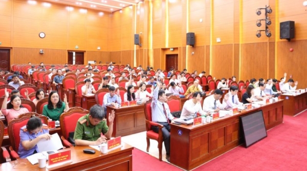 Quảng Ninh: Thông qua 12 nghị quyết quan trọng tại Kỳ họp thứ 15 HĐND TP. Hạ Long Khóa II