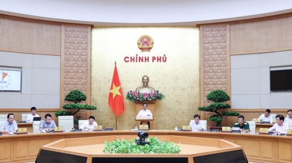 Thủ tướng Phạm Minh Chính họp chuyên đề pháp luật tháng 7