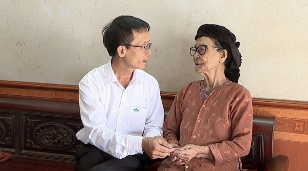 Supe Lâm Thao tri ân Mẹ Việt Nam Anh hùng nhân Ngày Thương binh - Liệt sỹ