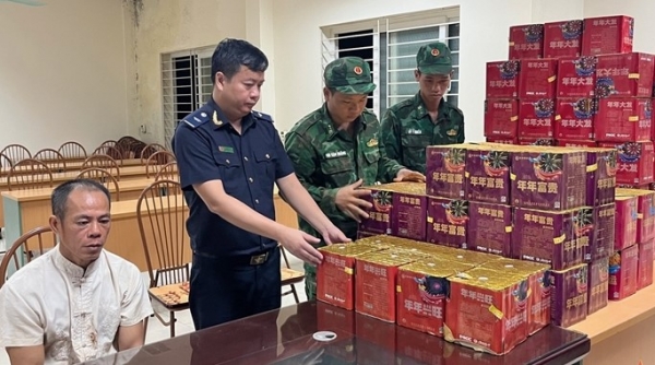 Lào Cai: Bắt giữ đối tượng vận chuyển 168 kg pháo hoa nổ