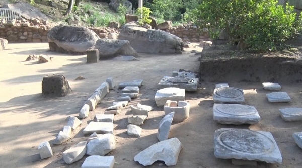 Thanh Hóa: Thêm hàng trăm hiện vật được khai quật khảo cổ tại khu vực chùa Am Các