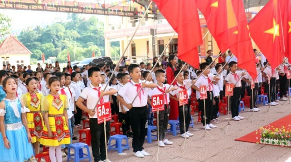Lạng Sơn: Trên 200.000 học sinh phấn khởi bước vào năm học mới