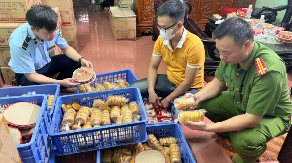 Hà Nam thu giữ gần 1.600 chiếc bánh trung thu không rõ nguồn gốc