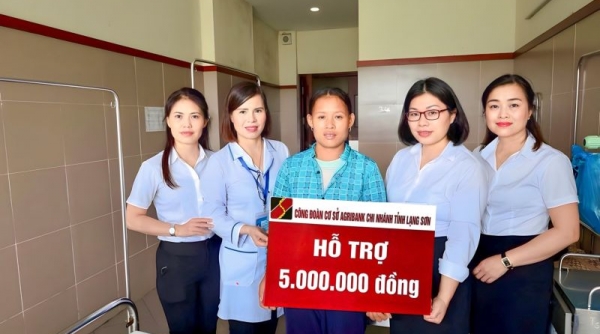 Agribank Lạng Sơn: Hỗ trợ một bệnh nhân nghèo bị bỏng nặng