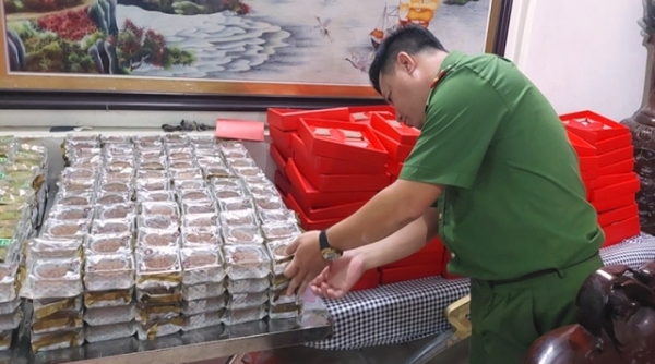 Đà Nẵng: Thu giữ gần 1.500 bánh trung thu không nguồn gốc xuất xứ, in sai ngày sản xuất
