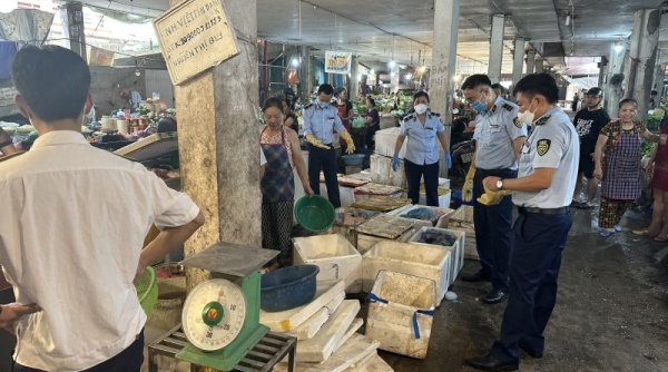 Phát hiện 3 tấn thịt lợn không đảm bảo ATTP bán tại chợ Đồng Quang, Thái Nguyên