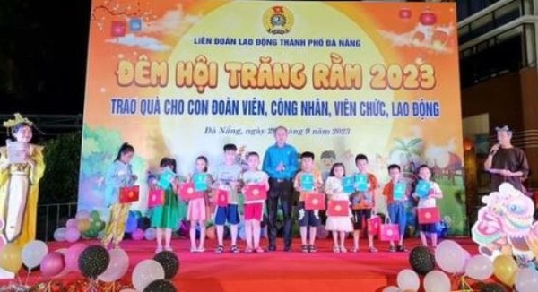 Đà Nẵng: 2.200 suất quà Trung thu cho các cháu là con đoàn viên, người lao động