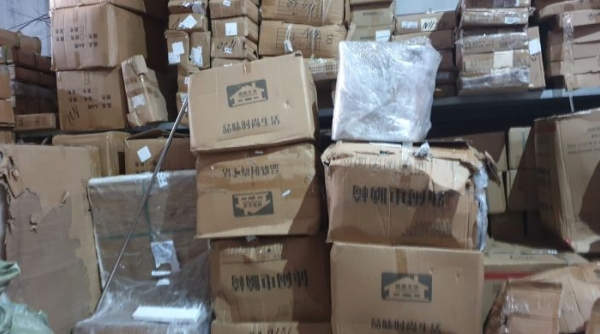 Hà Nội: Tạm giữ hơn 500 sản phẩm hàng hóa các loại nhập lậu