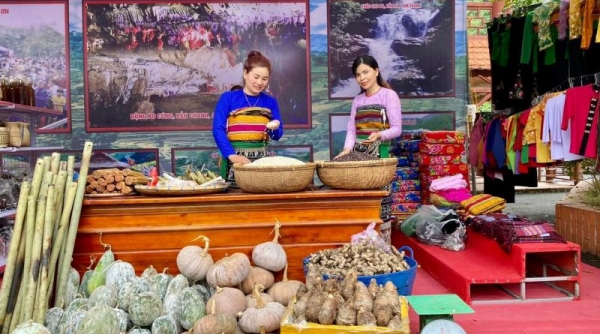 Phiên chợ vùng cao và Lễ hội “Hương sắc vùng cao" xứ Thanh- Khơi dậy tiềm năng du lịch