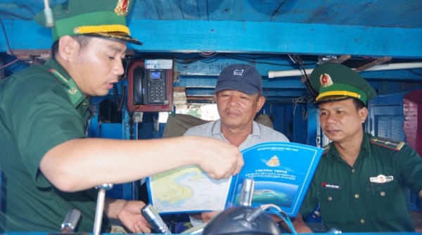 Bộ đội Biên phòng tỉnh Bình Định gắn bó mật thiết cùng ngư dân vùng biển