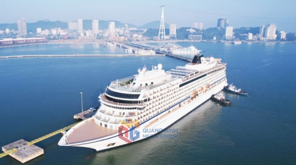 Cảng tàu khách quốc tế Hạ Long đón Tàu khách Trung Quốc đầu tiên cập Cảng trong năm 2023
