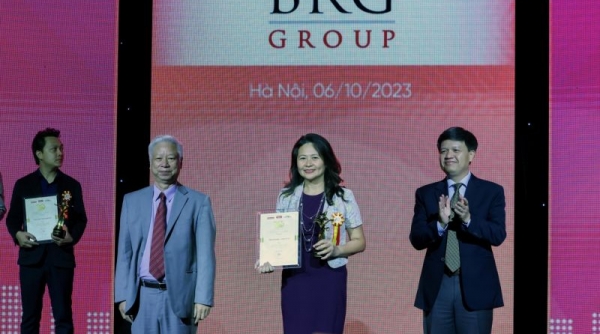 Tập đoàn BRG và Madame Nguyễn Thị Nga được vinh danh tại giải thưởng Thương hiệu mạnh Việt Nam 2022-2023
