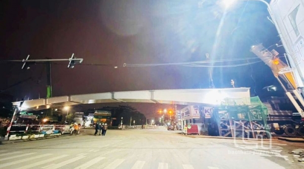 Đẩy nhanh tiến độ dự án cầu vượt đường sắt Hà Nội - Thái Nguyên